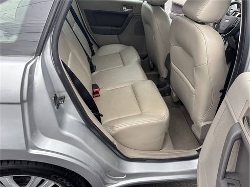 Used 2010 Ford Focus SEL FWD image 13