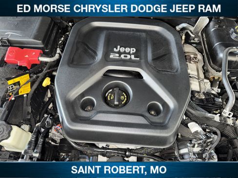 Used 2021 Jeep Wrangler Unlimited Sahara AWD/4WD image 1