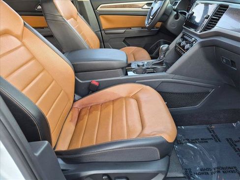 Used 2018 Volkswagen Atlas SEL Premium AWD/4WD image 19