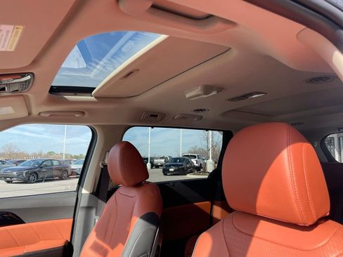 New 2026 Kia Carnival SX Prestige FWD image 22