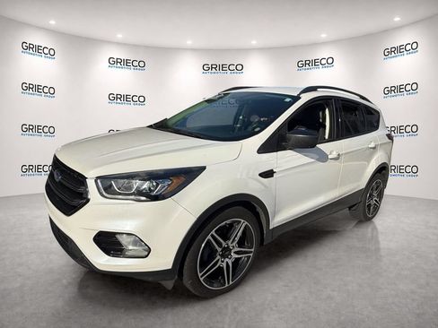 Used 2019 Ford Escape SEL FWD image 3