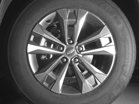 Used 2025 Chevrolet Equinox LT image 12