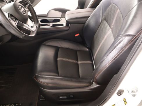 Used 2024 Nissan Altima 2.5 SR FWD image 10