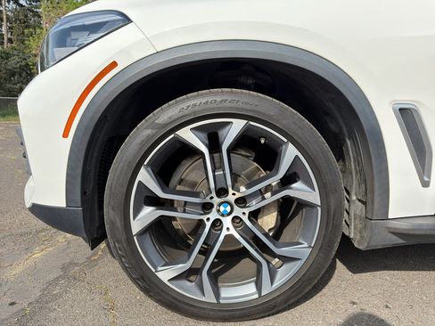 Used 2019 BMW X5 xDrive40i w/ Premium Package 2 AWD/4WD image 6