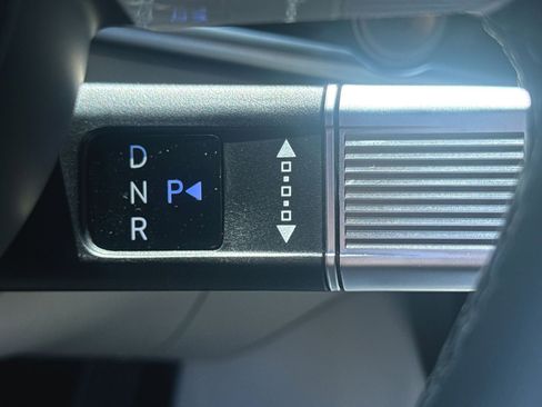 New 2026 Hyundai Tucson Limited image 15