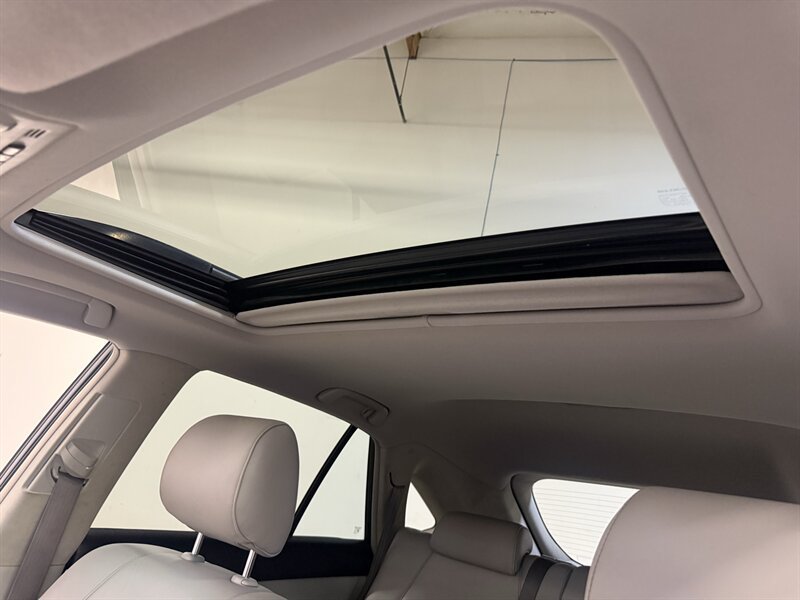 Used 2008 Lexus RX 400h AWD w/ Premium Plus Pkg image 30