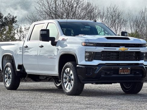 New 2026 Chevrolet Silverado 2500 Custom w/ Custom Value Package image 2