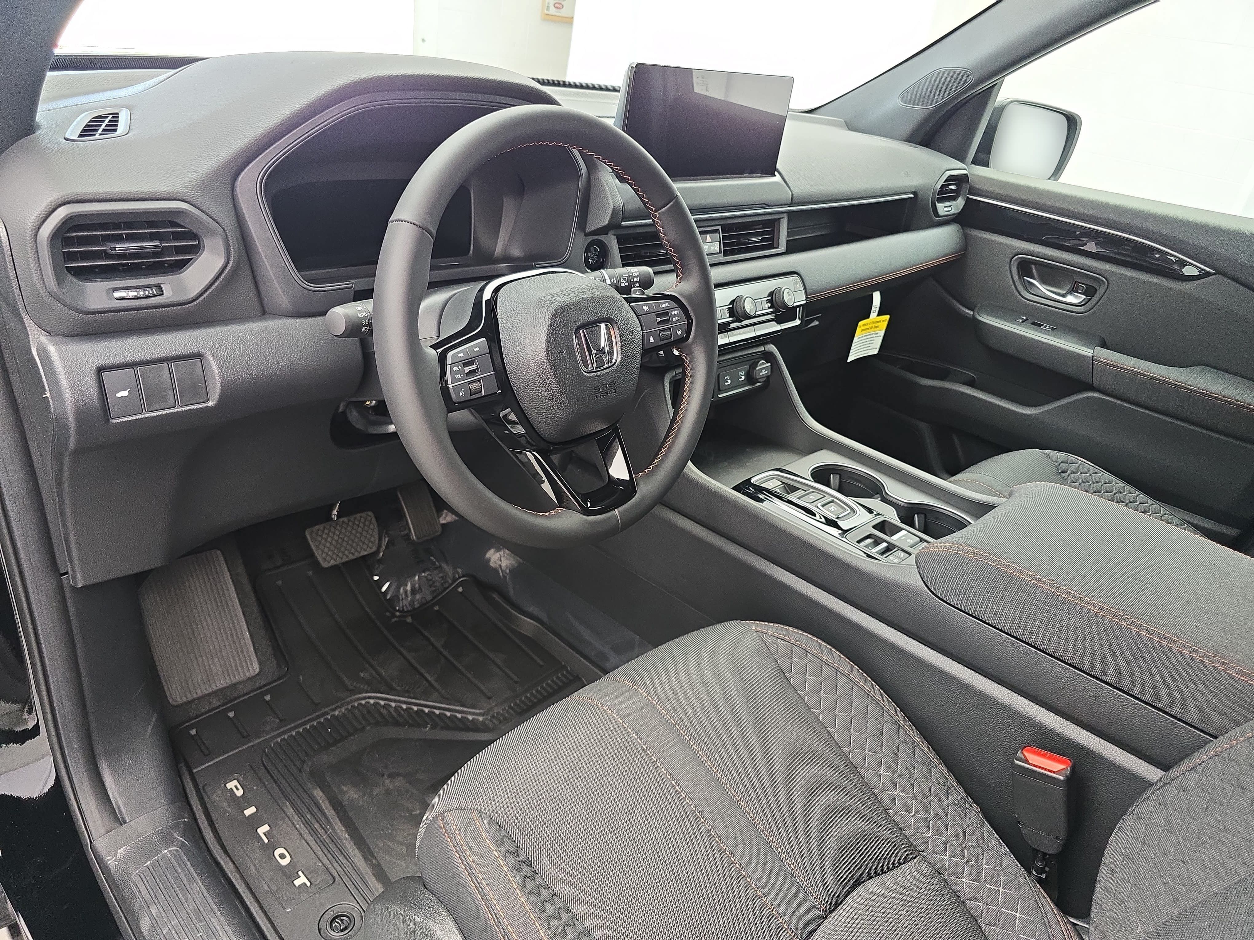 New 2026 Honda Pilot Sport image 17