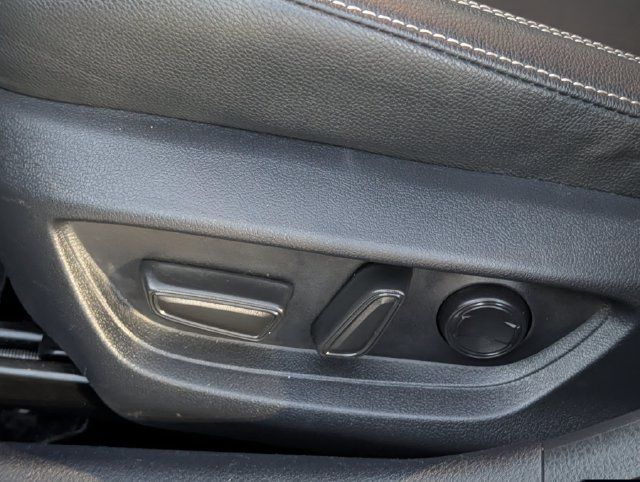 Used 2025 Toyota Camry SE FWD image 25