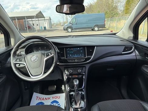 Used 2020 Buick Encore Preferred image 17