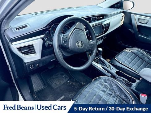 Used 2016 Toyota Corolla LE FWD image 10