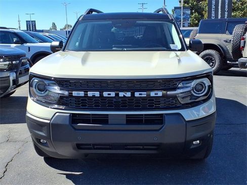 New 2025 Ford Bronco Sport Outer Banks w/ Outer Banks Tech Package+ image 2