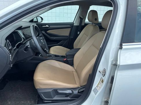 Used 2020 Volkswagen Jetta SEL FWD image 3