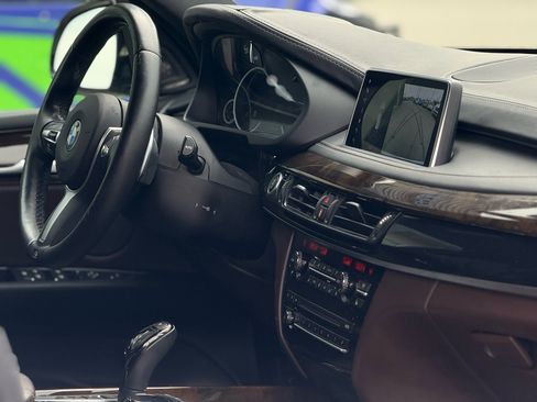 Used 2018 BMW X5 xDrive50i image 12