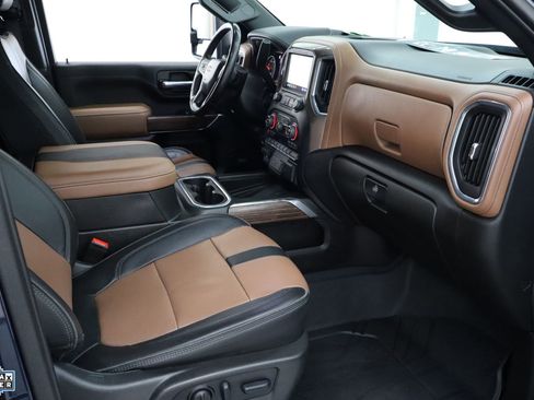 Used 2023 Chevrolet Silverado 3500 High Country image 32