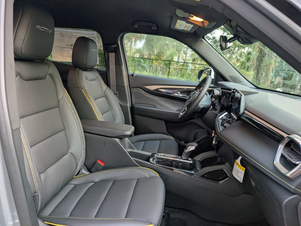 New 2026 Chevrolet TrailBlazer ACTIV w/ Driver Confidence Package FWD image 17