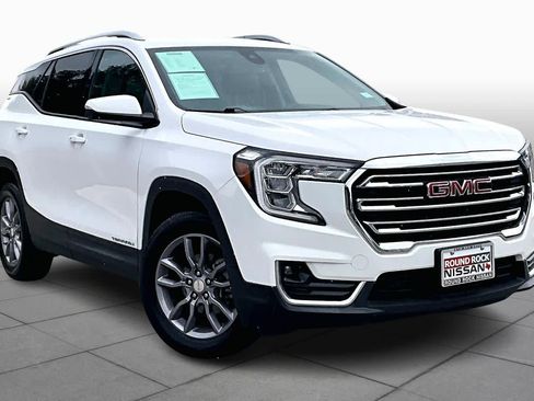 Used 2023 GMC Terrain SLT image 2