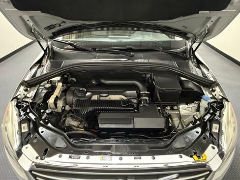 Used 2016 Volvo XC60 T5 Premier w/ Proximity Package AWD/4WD image 17