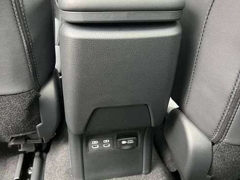 New 2026 Toyota Prius Plug-In Hybrid FWD image 16