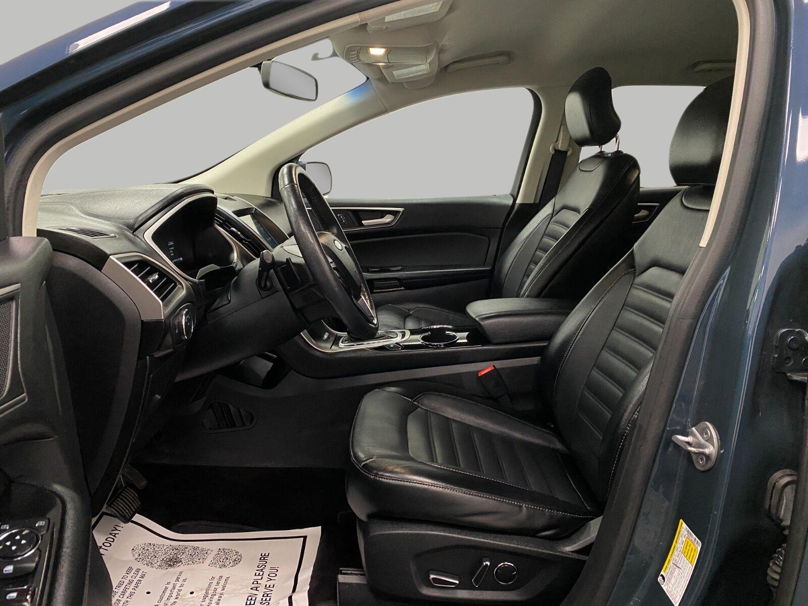 Used 2016 Ford Edge SEL w/ Equipment Group 201A AWD/4WD image 27
