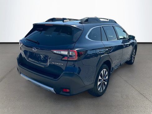 Used 2025 Subaru Outback Limited w/ Tech Package 3 AWD/4WD image 7