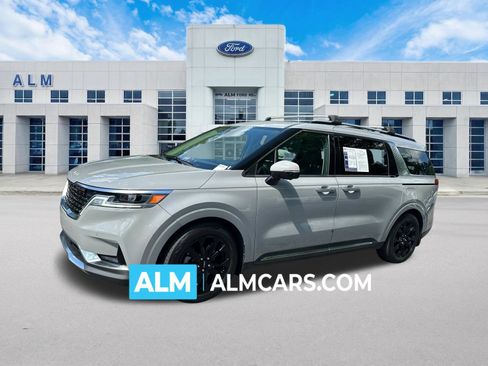 Used 2022 Kia Carnival SX FWD image 1