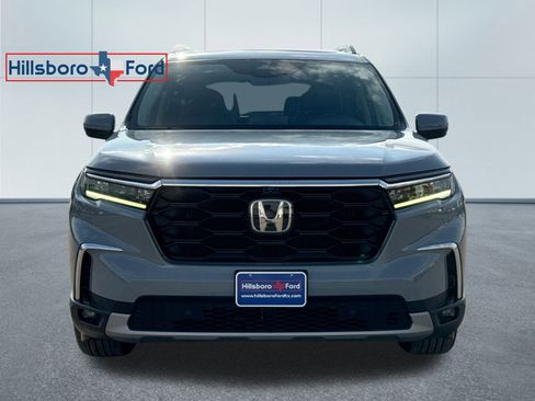 Used 2023 Honda Pilot Elite image 2