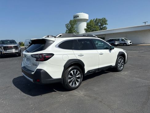 Used 2024 Subaru Outback Touring XT AWD/4WD image 5