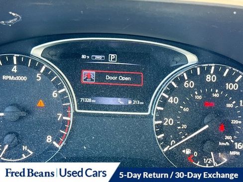Used 2016 Nissan Pathfinder SL w/ SL Premium Package AWD/4WD image 8