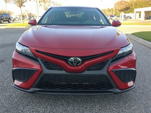 Certified 2023 Toyota Camry SE image 9