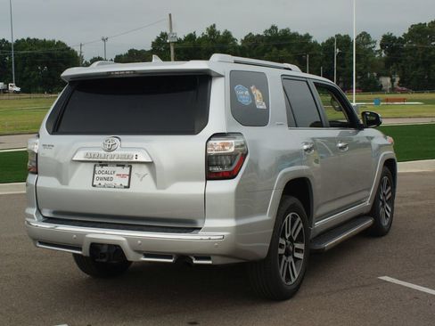 Used 2018 Toyota 4Runner Limited RWD image 20