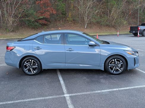 Used 2024 Nissan Sentra SV image 10