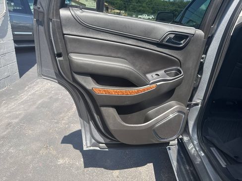 Used 2019 Chevrolet Tahoe Premier AWD/4WD image 19