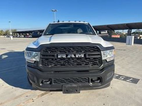 Used 2022 RAM 2500 Tradesman AWD/4WD image 2