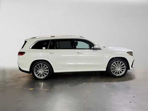 Used 2026 Mercedes-Benz GLS 450 4MATIC image 2