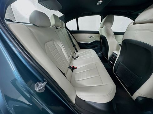 Used 2021 BMW 330e w/ Convenience Package image 28