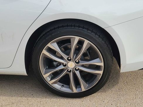 Used 2024 Chevrolet Malibu LT FWD image 12