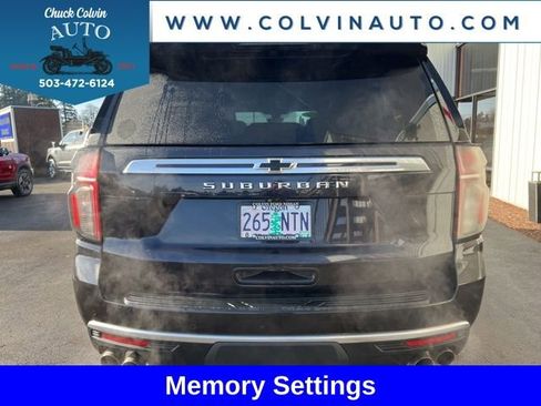 Used 2022 Chevrolet Suburban High Country w/ Premium Package 2 AWD/4WD image 7
