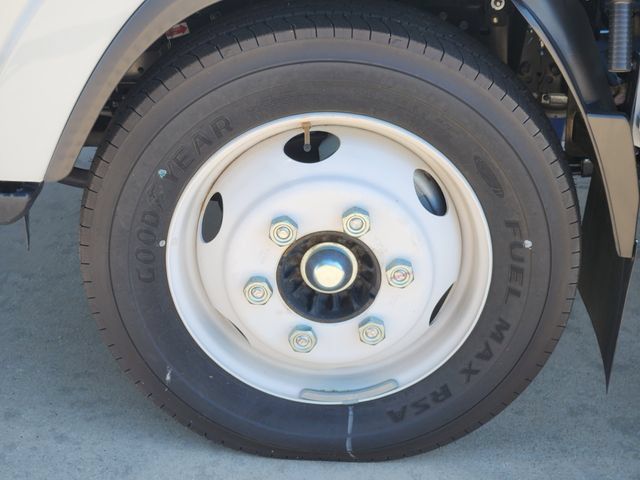 New 2024 Chevrolet Low Cab Forward RWD image 16