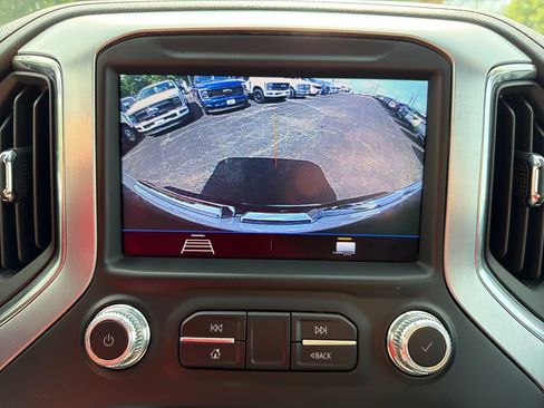 Used 2023 GMC Sierra 2500 SLE w/ SLE Value Package; AWD/4WD image 32