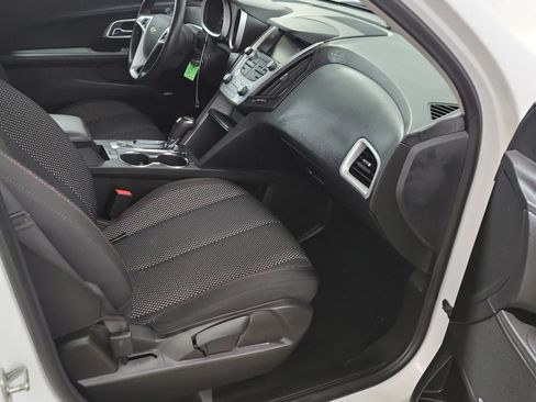 Used 2016 Chevrolet Equinox LT FWD image 10