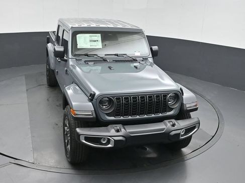New 2026 Jeep Gladiator Sport AWD/4WD image 36
