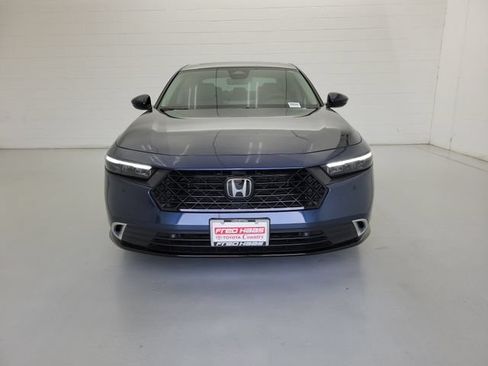 Used 2025 Honda Accord Touring image 3