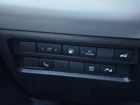 Used 2024 Mitsubishi Outlander SEL image 37