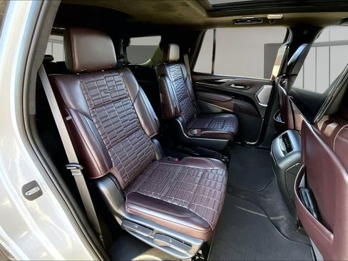 Used 2023 Cadillac Escalade Sport Platinum RWD image 29