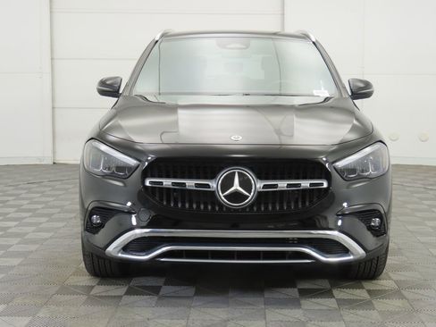 Certified 2025 Mercedes-Benz GLA 250 image 2