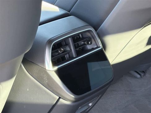 Used 2024 Lucid Air Pure image 29