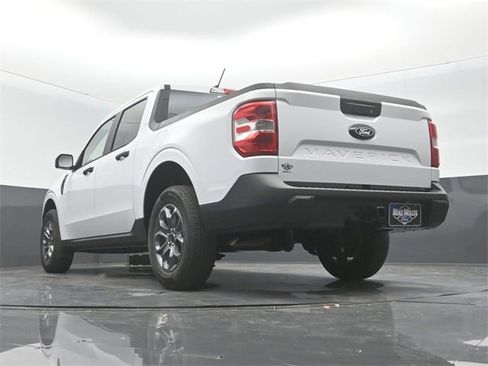 New 2025 Ford Maverick XLT image 51