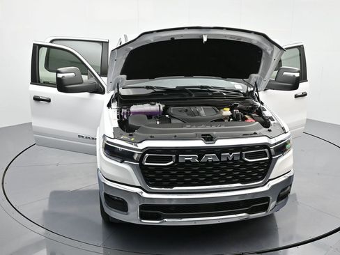 New 2025 RAM 1500 Big Horn AWD/4WD image 43