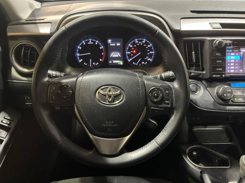 Used 2018 Toyota RAV4 XLE w/ Plus Extra Value Package FWD image 20